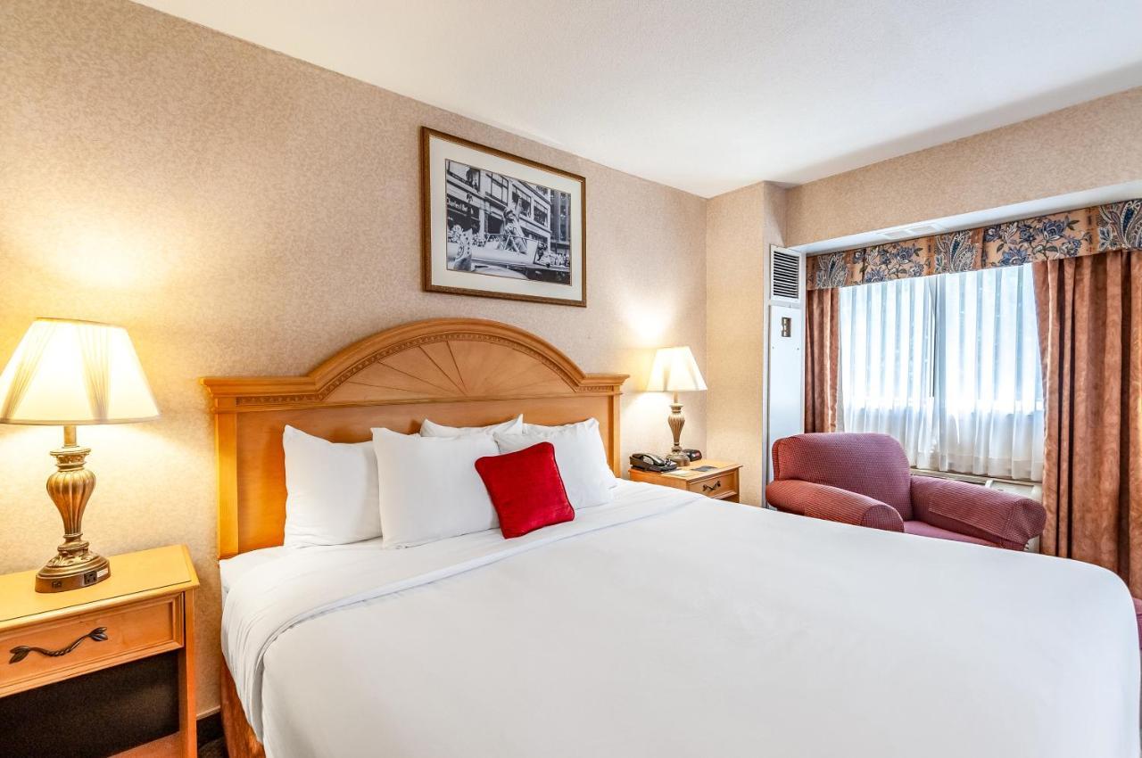 Quality Inn Iwo Jima Арлингтън Екстериор снимка