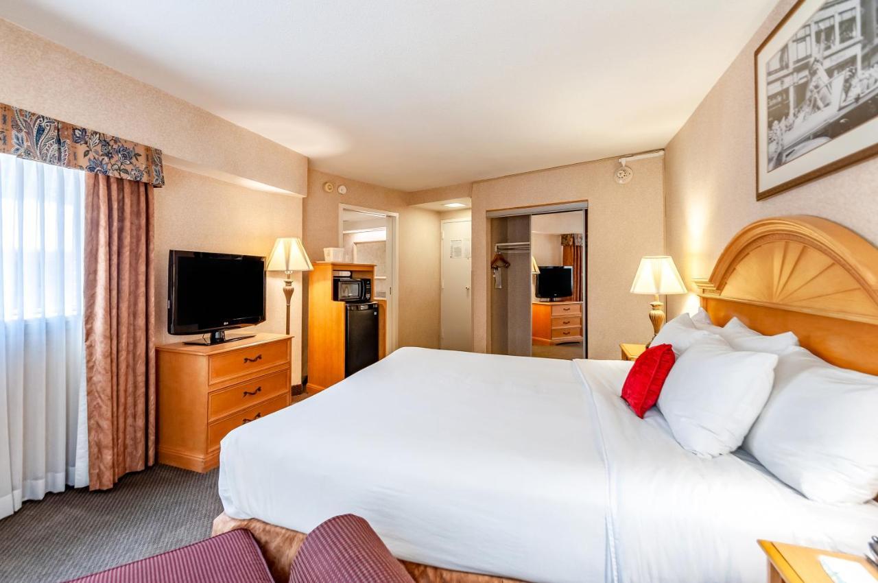 Quality Inn Iwo Jima Арлингтън Екстериор снимка