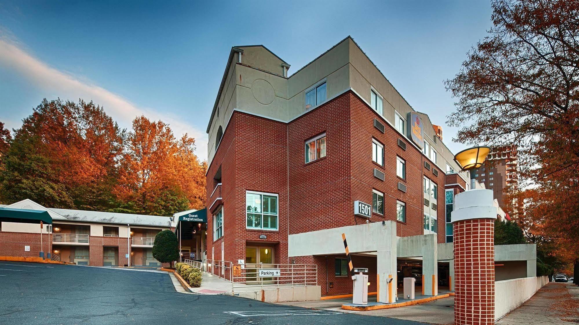 Quality Inn Iwo Jima Арлингтън Екстериор снимка